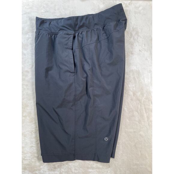 Lululemon Mens Black Athletica Shorts L - Picture 6 of 8
